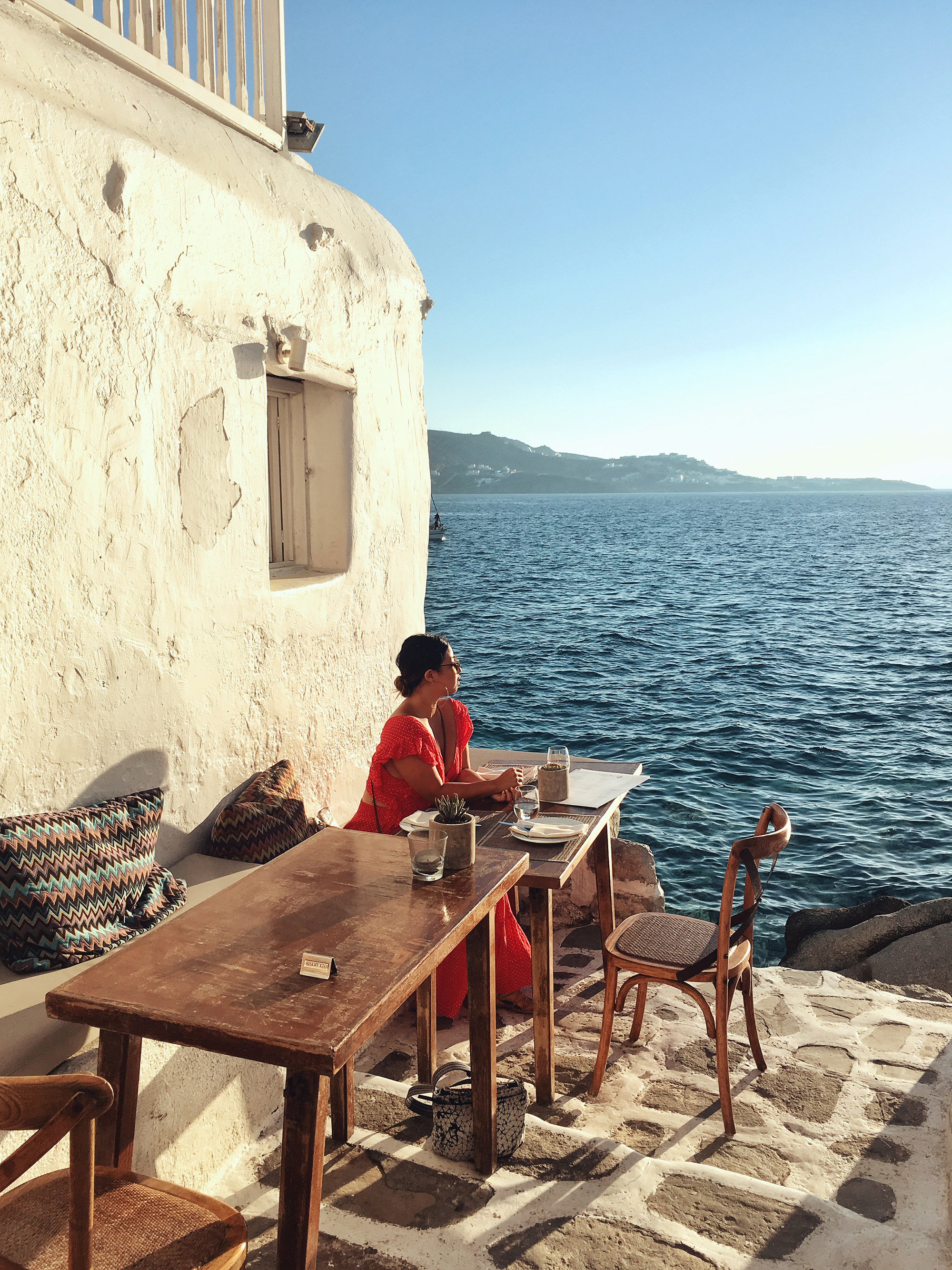 itinerary of Greece - Kastro's restaurant Mykonos