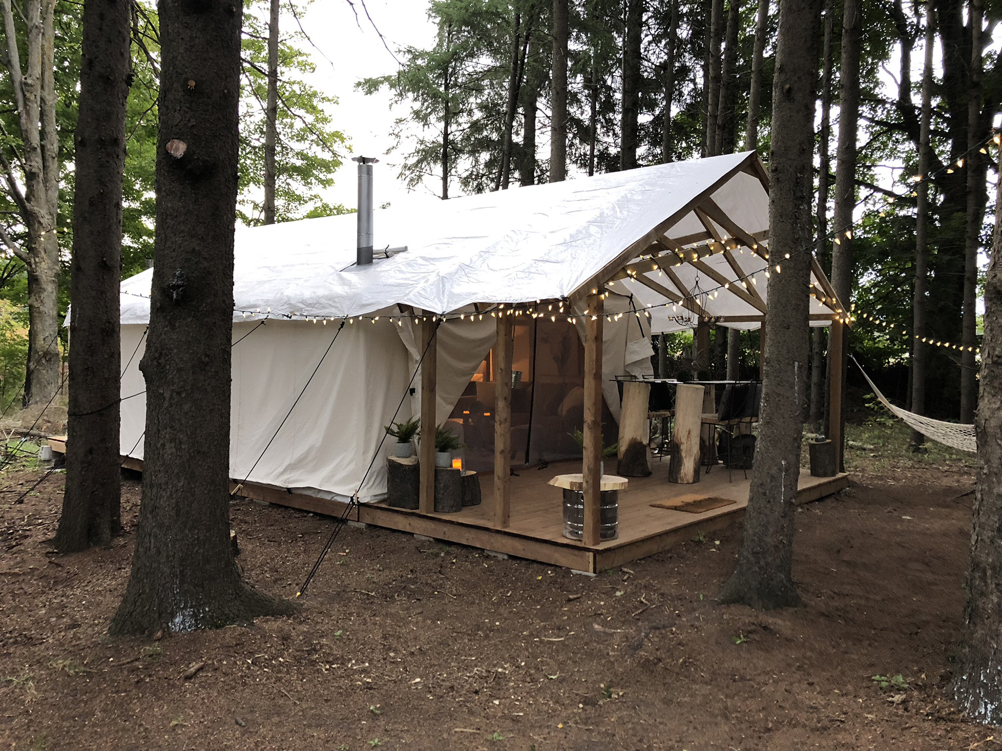 Glamping Ontario - tent with twinkly lights